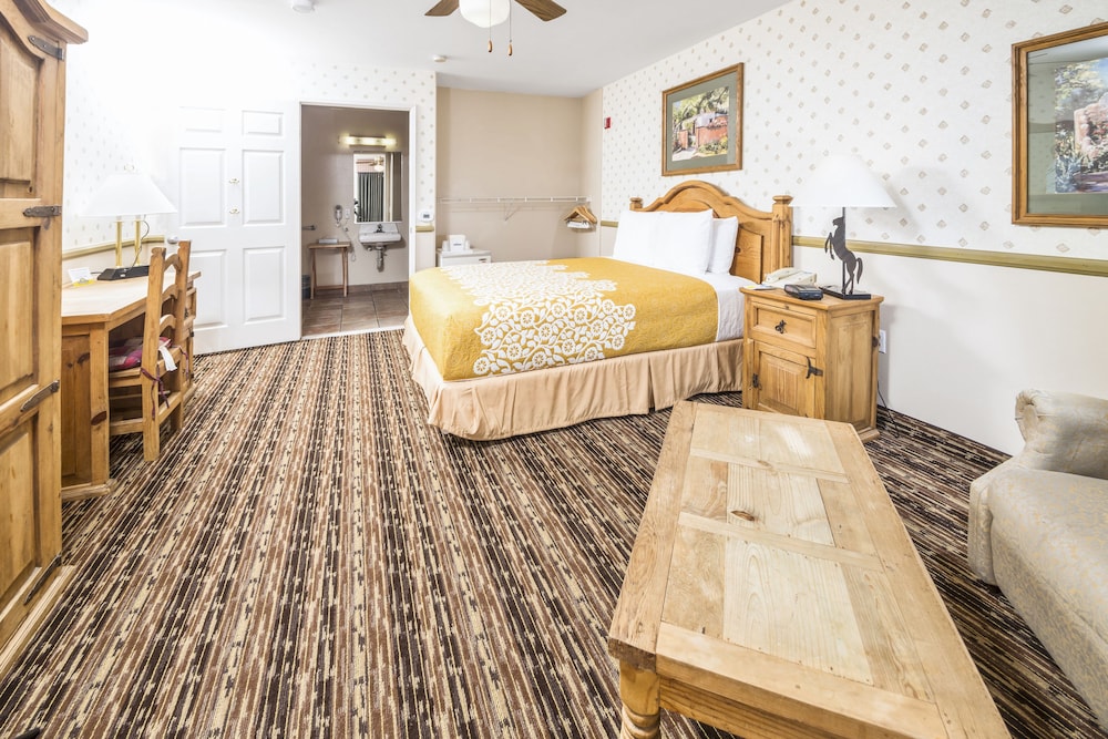 Days Inn by Wyndham Lebec - photo 3