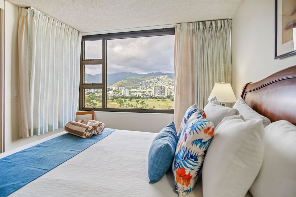 Waikiki Banyan By Darmic - photo 22