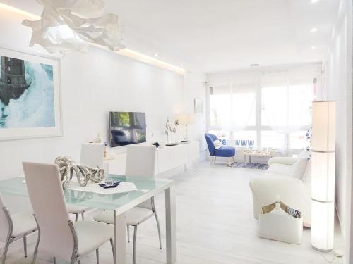 QBF Quality Beachfront — 4-Star Luxury Hotel in Torre Del Mar, Spain