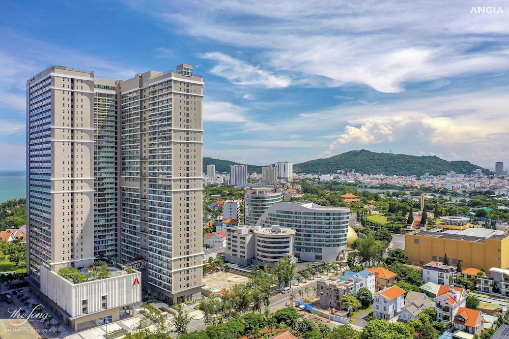 Căn hộ cao cấp The Sóng Vũng Tàu — 4-Star Luxury Hotel in Vung Tau, Vietnam