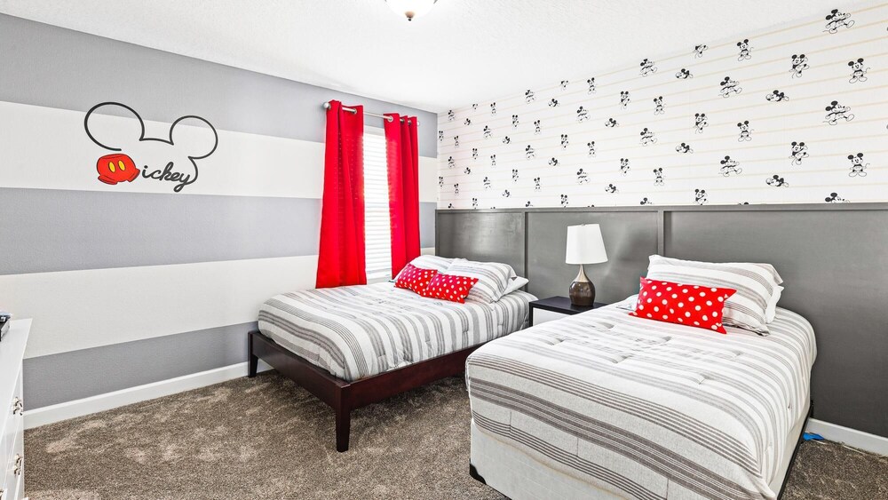 Storey Lake 10BR with Pool SPA Game Room WaterPark - photo 16