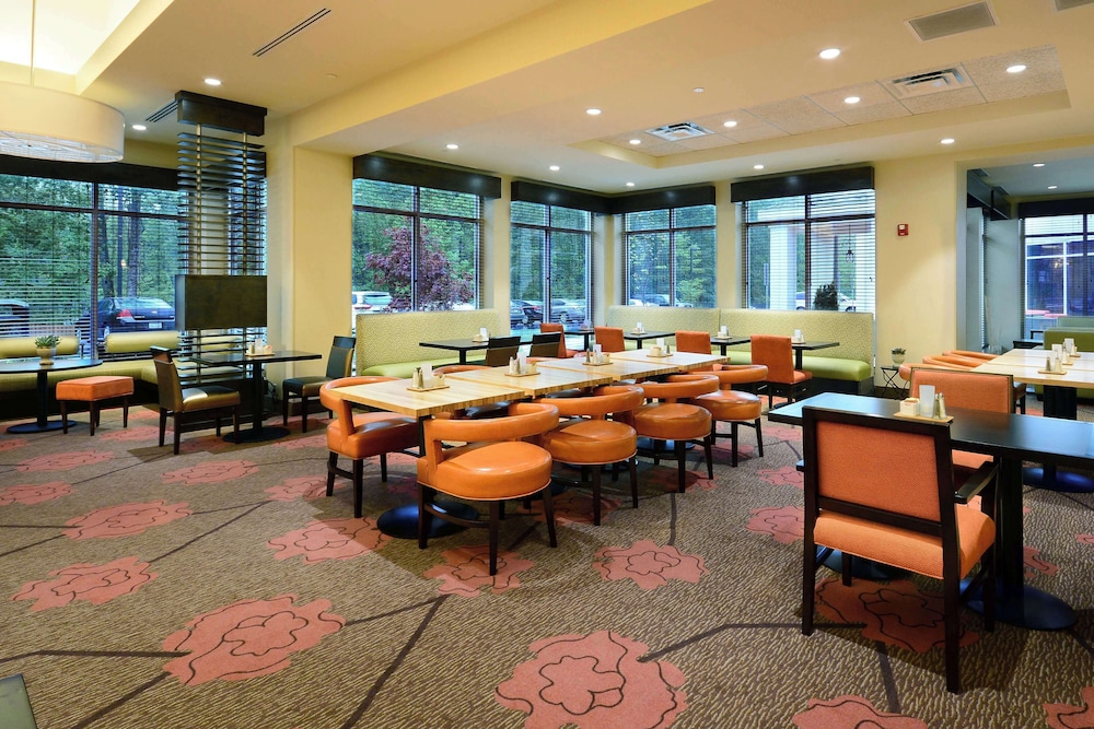 Hilton Garden Inn Greensboro Airport - photo 51