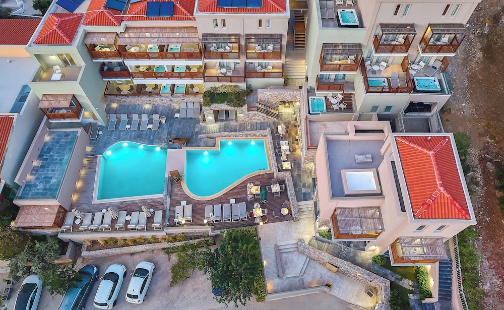 Mystery Skiathos Luxury Residence — 4-Star Luxury Hotel in Skiathos, Greece
