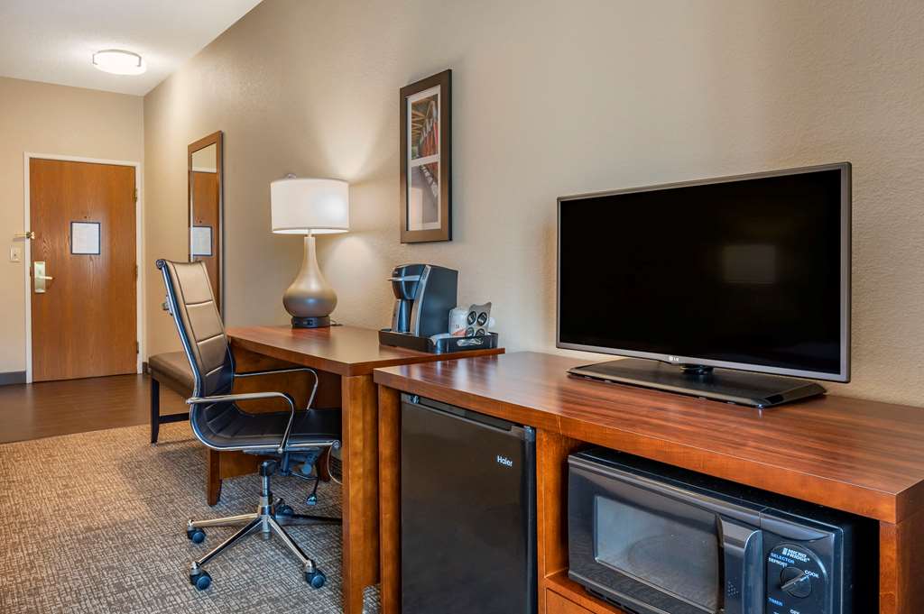 Comfort Inn La Porte - photo 21