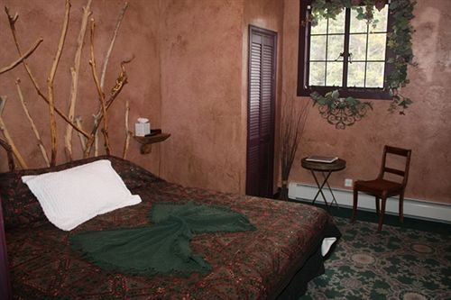 The Historic Brook Forest Inn - photo 13