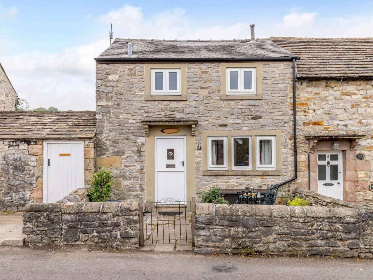 2 Bed in Bakewell oc 85314 in Bakewell, United Kingdom