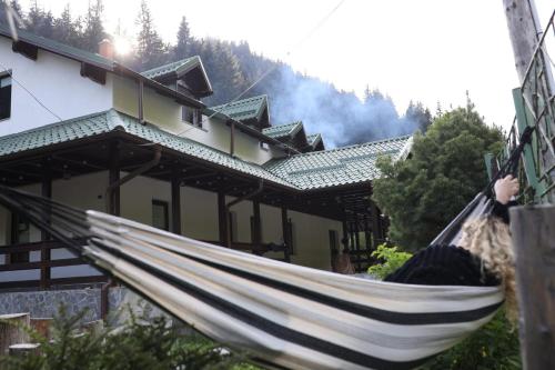 Cabana Bratei — hotel in Moroeni