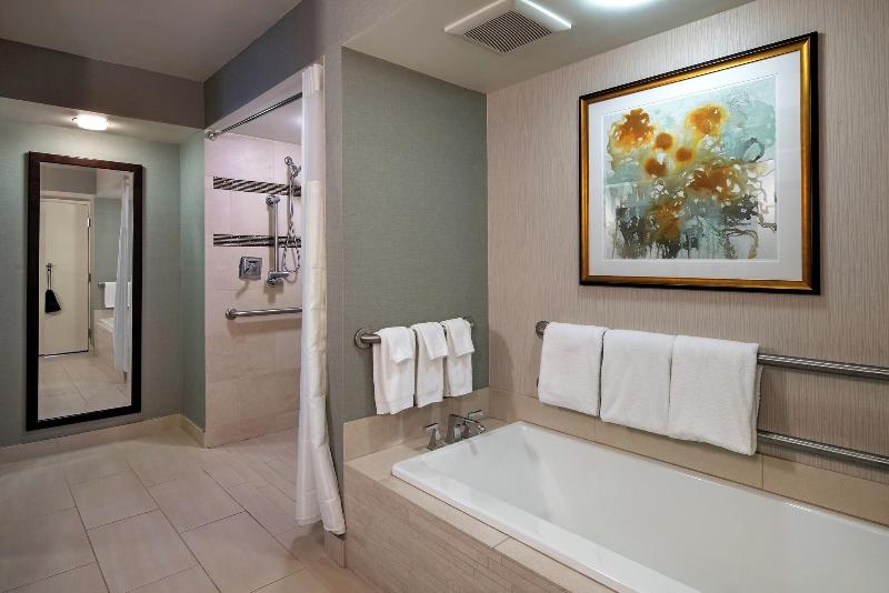 DoubleTree by Hilton Washington DC Crystal City - photo 103