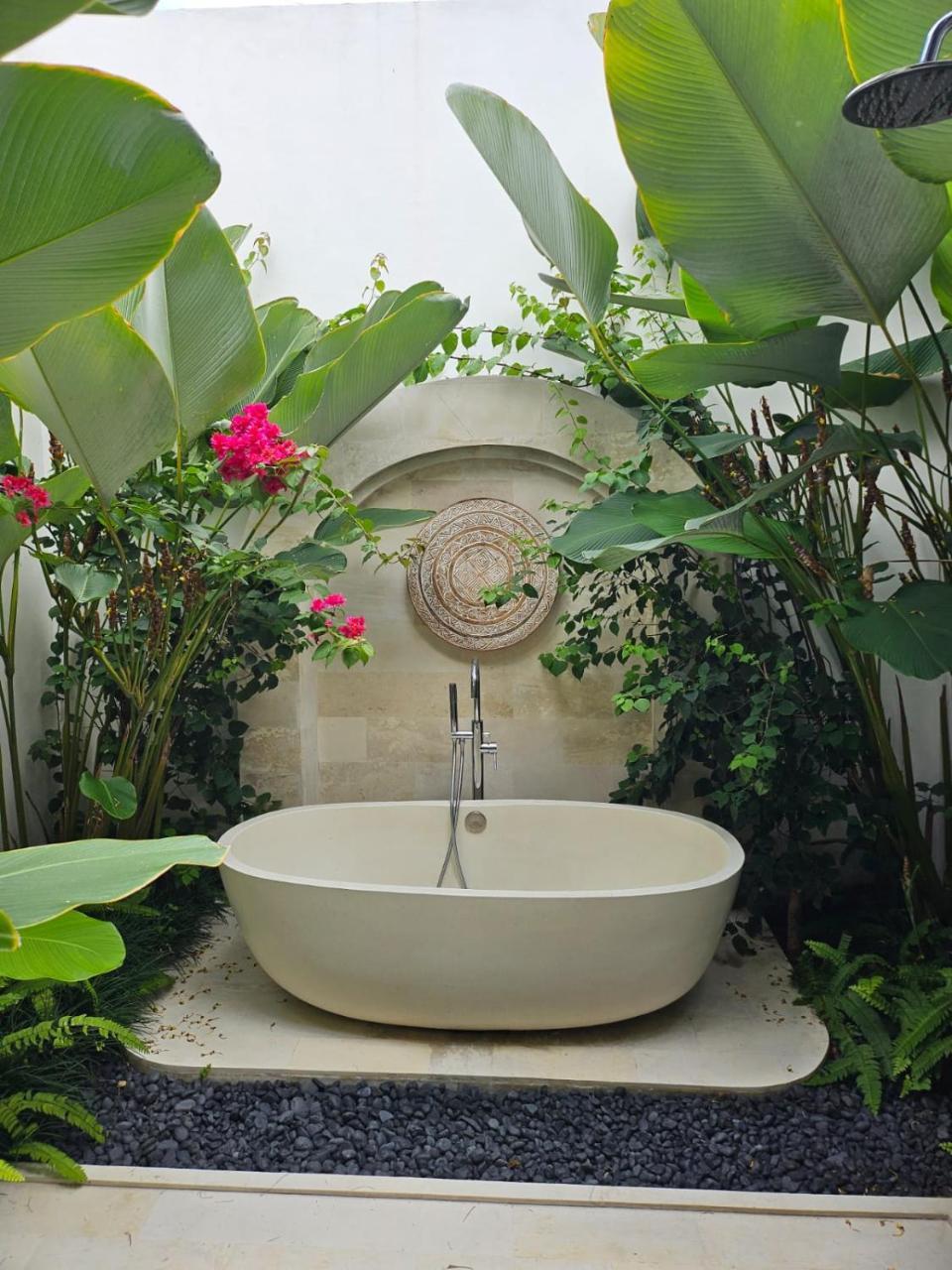 Kizmet Fit 2bed Luxury Private Villa Yoga Shala Crossfit Style Gym 3km To Central Ubud — 4-Star Luxury Hotel in Ubud, Indonesia