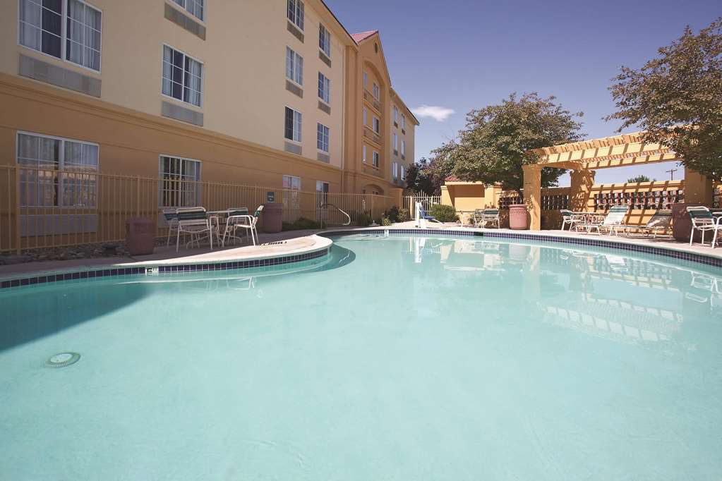La Quinta Inn & Suites by Wyndham Pueblo - photo 11