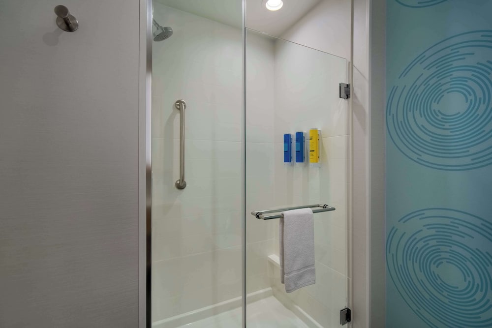 Tru by Hilton Merrillville - photo 21