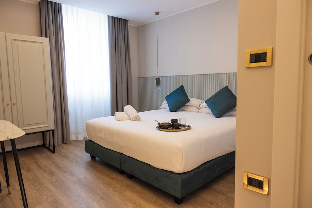 Tiburtina 86 Luxury Suites — 4-Star Luxury Hotel in Rome, Italy