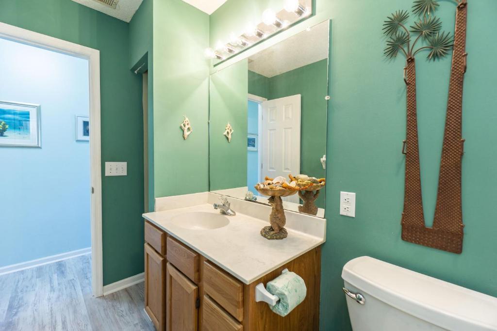 See Otter by Oak Island Accommodations - photo 10