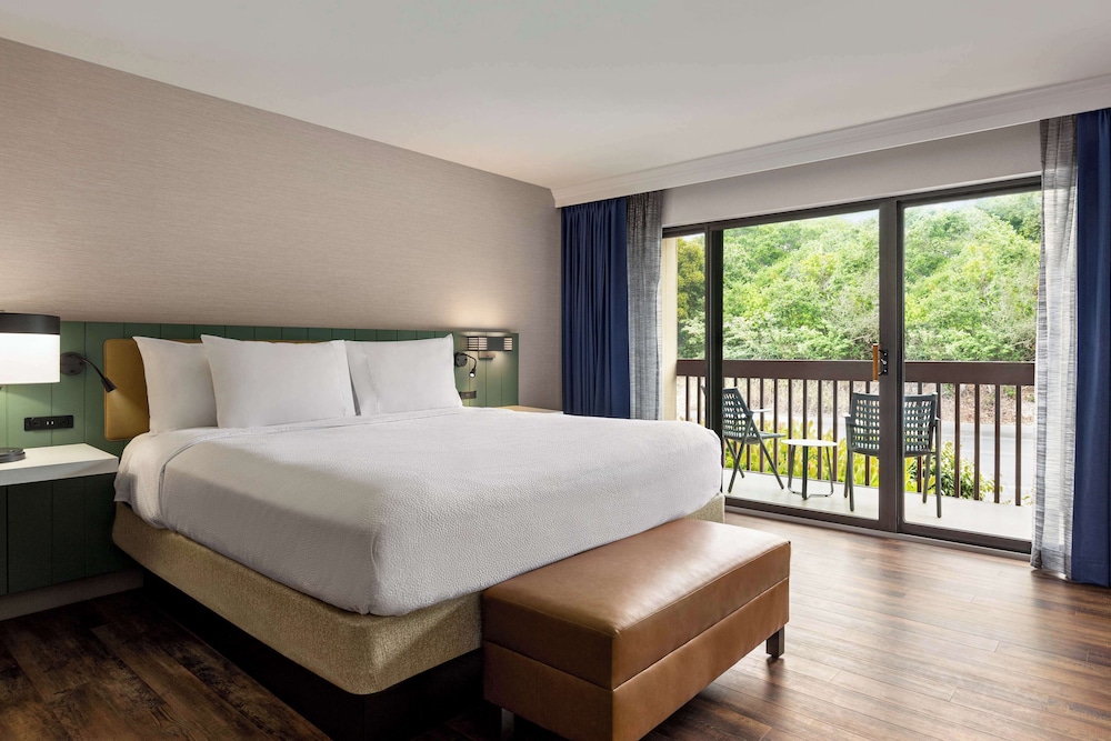 Hilton Garden Inn Monterey - photo 19