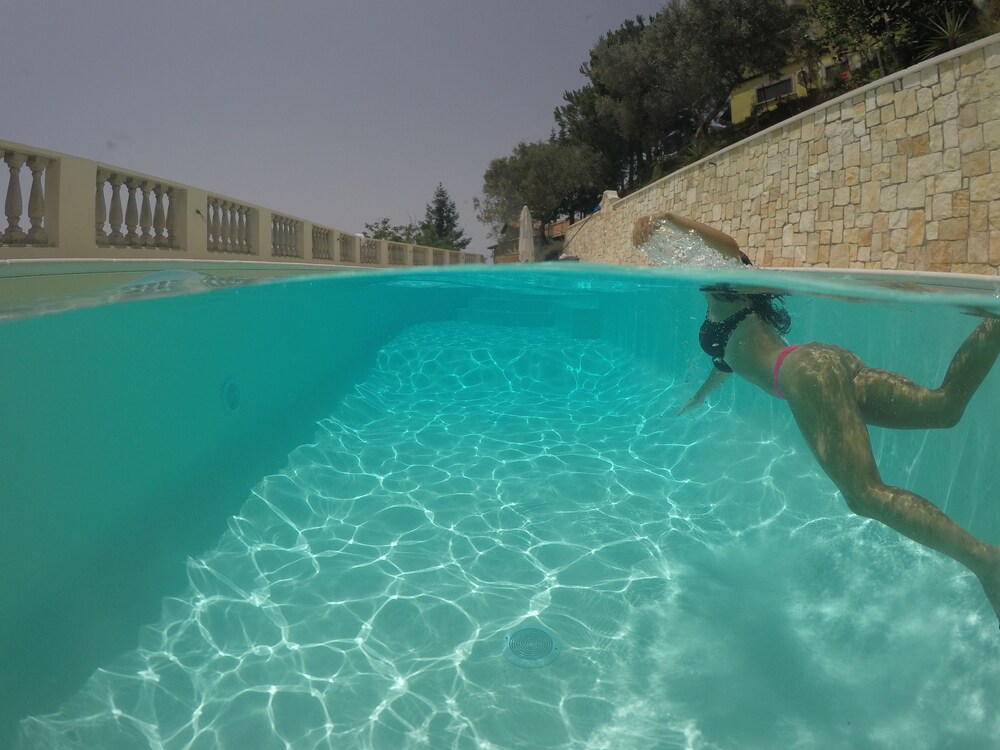 B&B Verzavò — 4-Star Luxury Hotel in Cetraro, Italy