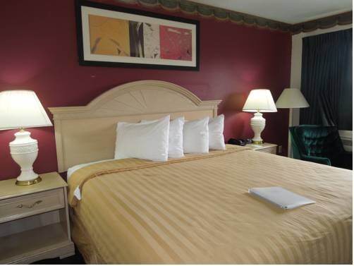 Travelodge Fremont - photo 5