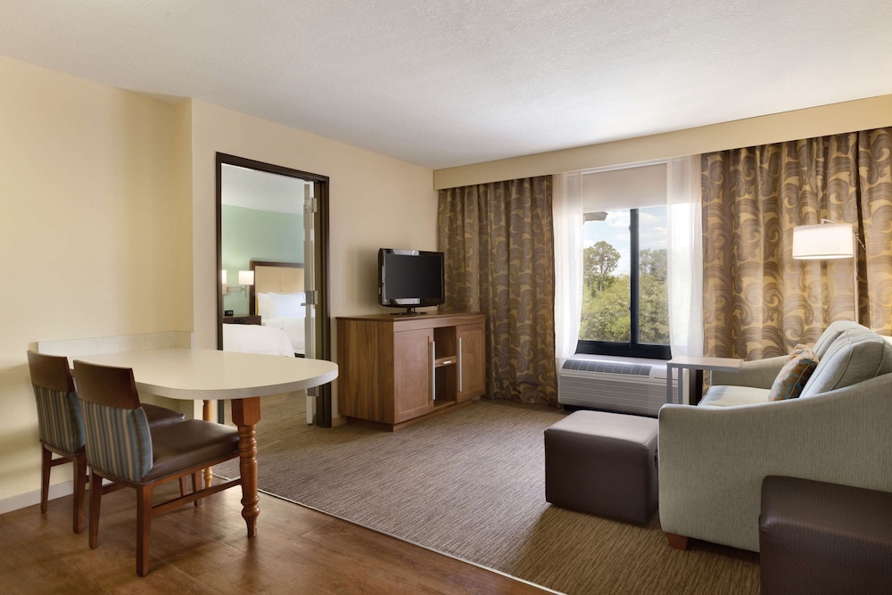 Hampton Inn & Suites Tarpon Springs - photo 18