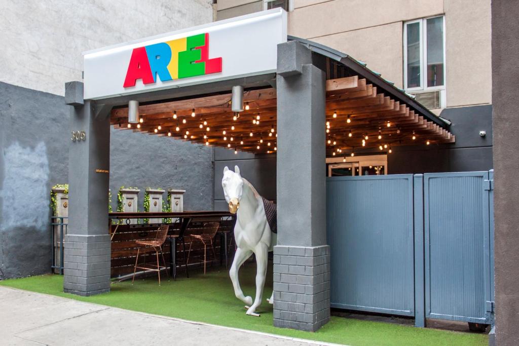 Artel Hotel by The Red Collection Times Square - photo 3
