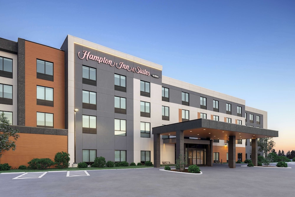 Hampton Inn & Suites by Hilton Orangeville ON in Orangeville, Canada