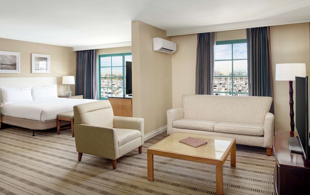 DoubleTree by Hilton San Pedro Port of Los Angeles - photo 22