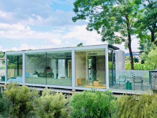 Gulch Guesthouse — 4-Star Luxury Hotel in Wuyuan, People's Republic of China