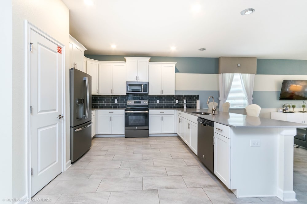 1686 Champions Gate 8 Bedroom Resort Villa Kissimmee - photo 24
