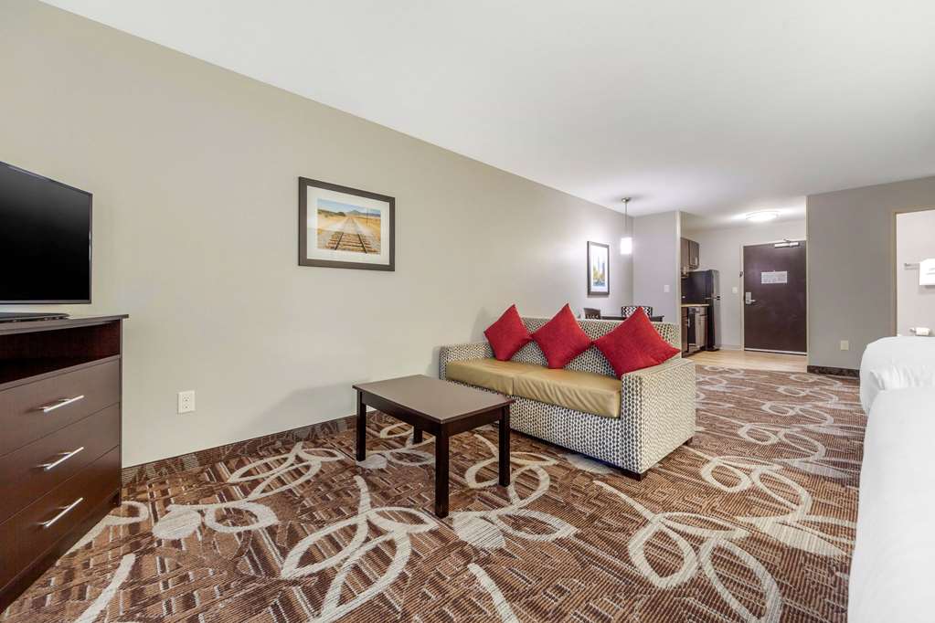 MainStay Suites Lincoln University Area - photo 31