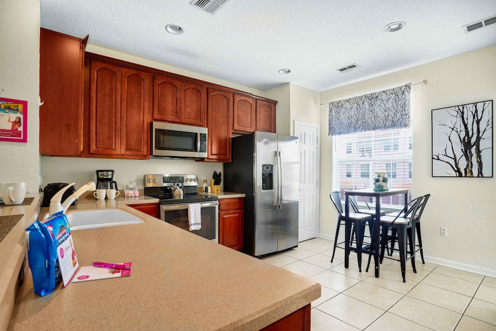 Spacious Townhome W patio & Garage Sleeps10 - photo 26