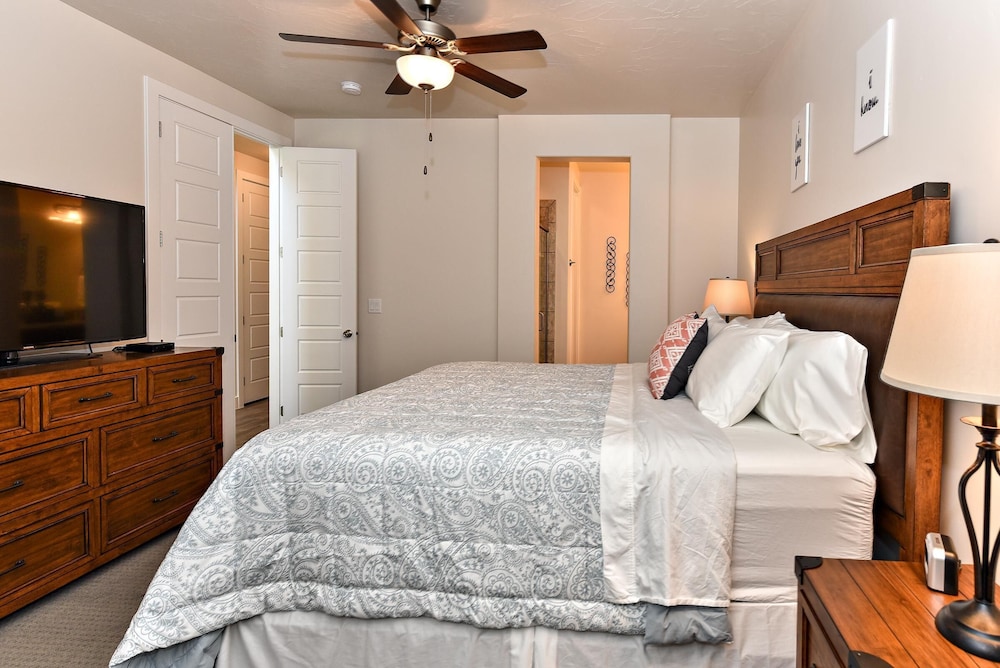 The Great Escape — 4-Star Luxury Hotel in Saint George, United States