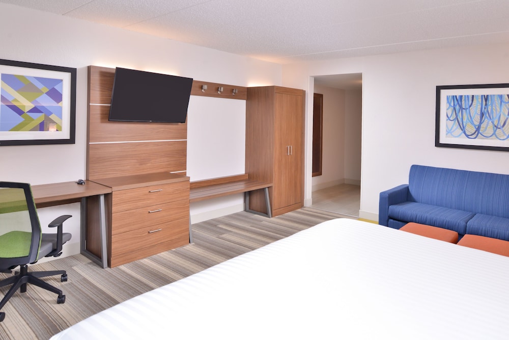Holiday Inn Express & Suites Indianapolis Dtn Conv Ctr Area by IHG - photo 31
