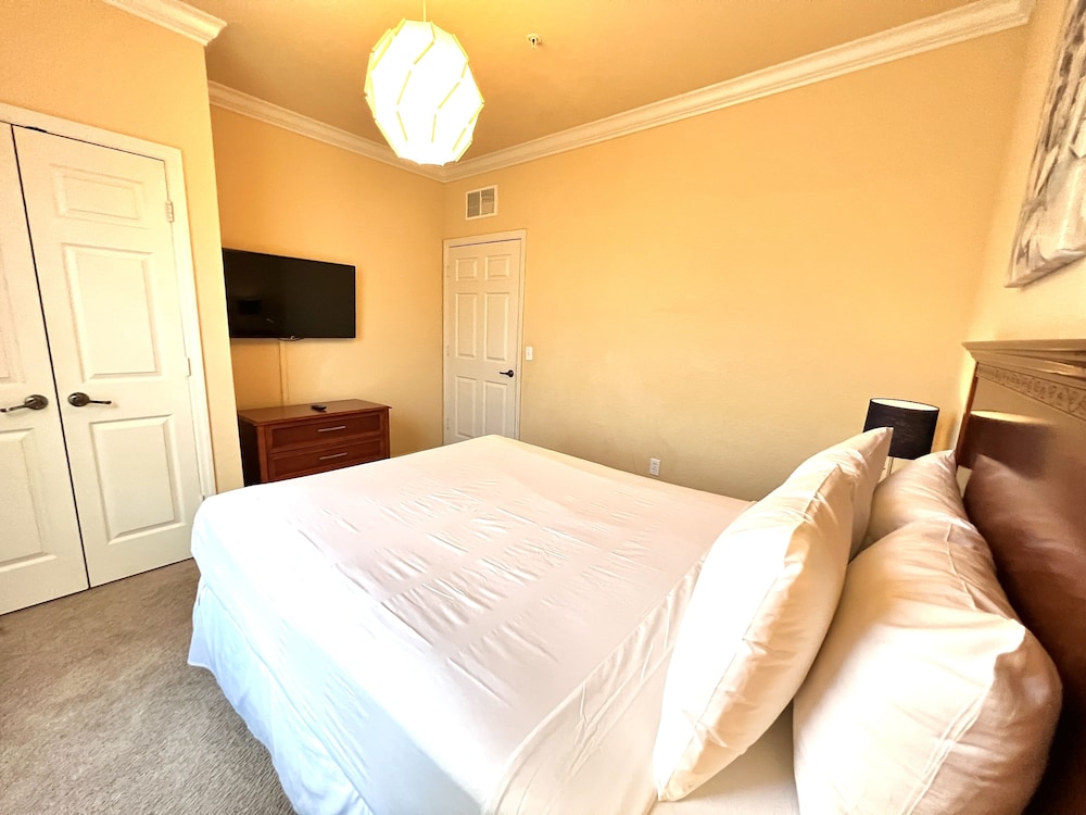 8020tt Unit 2404 Tuscana Resort 3 Bedroom Condo by RedAwning - photo 3