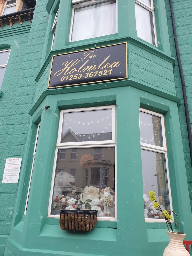 The Holmlea - carbon neutral hotel in Blackpool