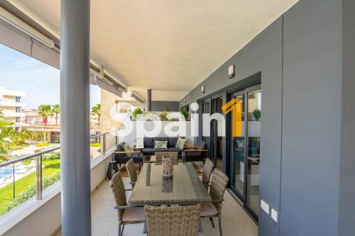 3 Bedrooms Apartment in flamenca Village with 3 Pools sauna gym and Jacuzzi — 4-Star Luxury Hotel in Alicante, Spain