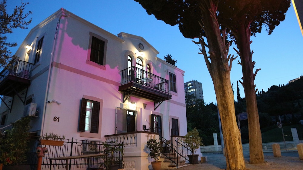Santa Maria Guest House — 4-Star Luxury Hotel in Haifa, Israel