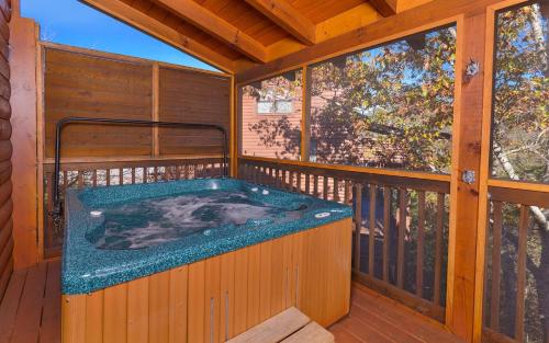 Mountain Time - carbon neutral hotel in Pigeon Forge