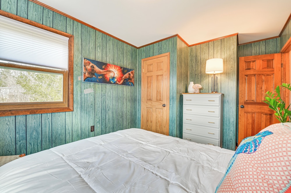 Vacation Rental Home 2 Mi to Windham Mountain - photo 3