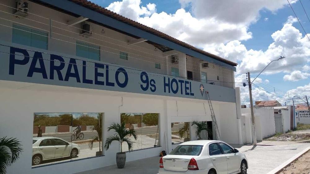 Paralelo 9s Hotel — Petrolina