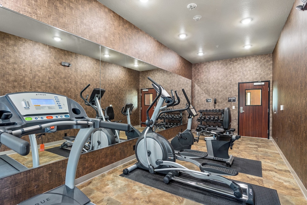 Cobblestone Hotel & Suites De Pere Green Bay - photo 48