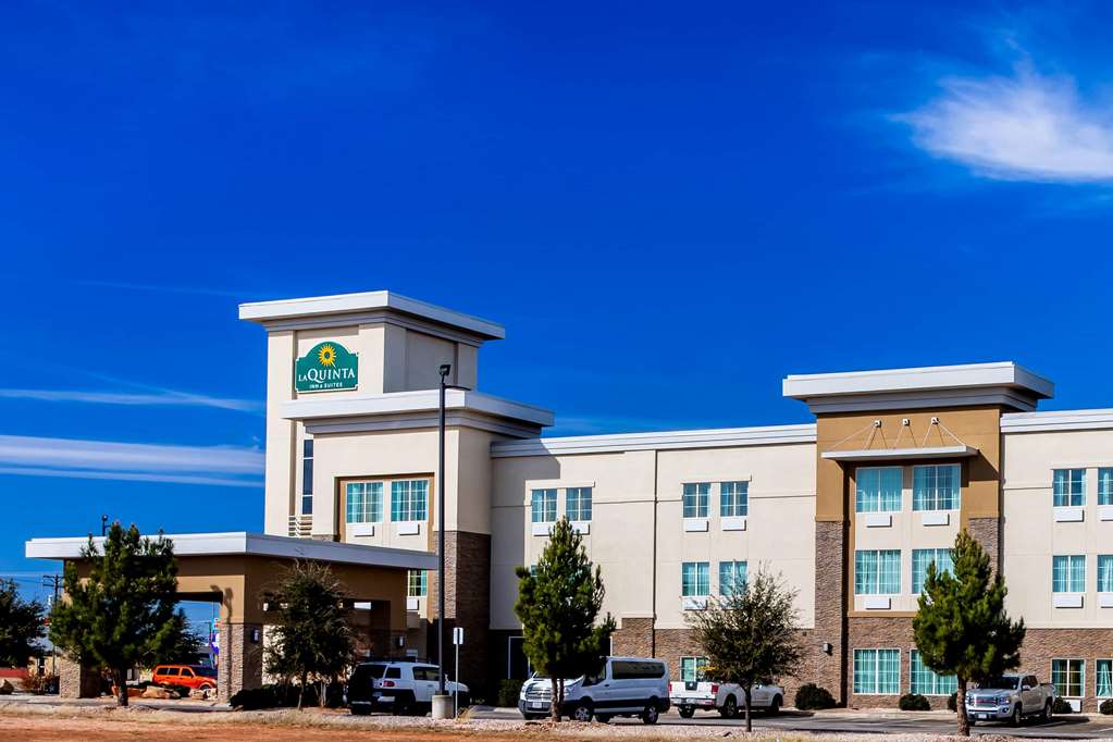 La Quinta Inn & Suites by Wyndham Andrews - featured photo