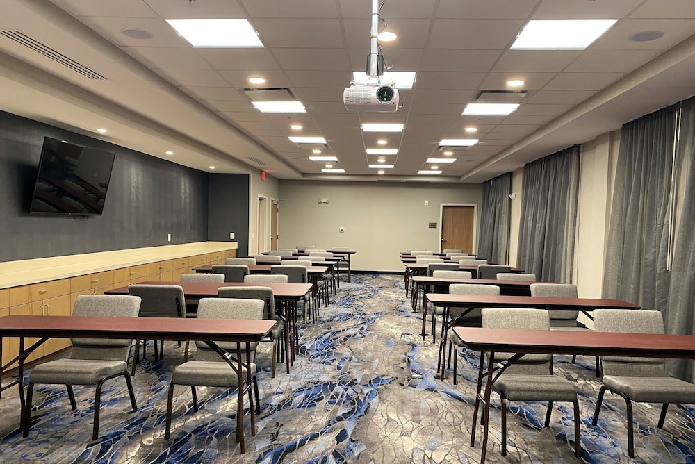 Fairfield by Marriott Inn & Suites Seneca Clemson Univ Area - photo 29