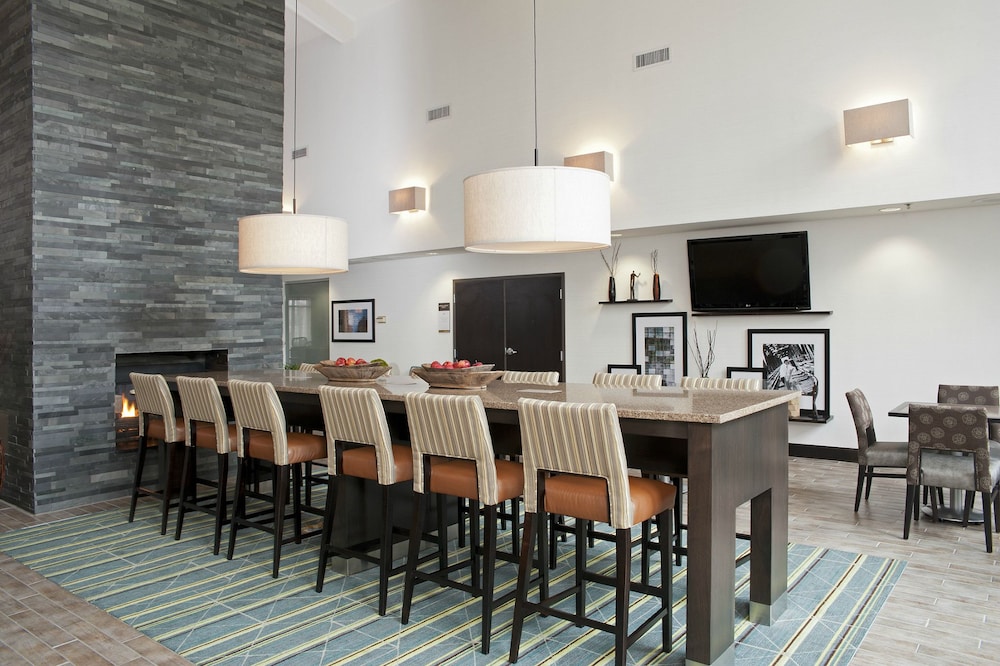 Hampton Inn & Suites Chicago Lincolnshire - photo 2