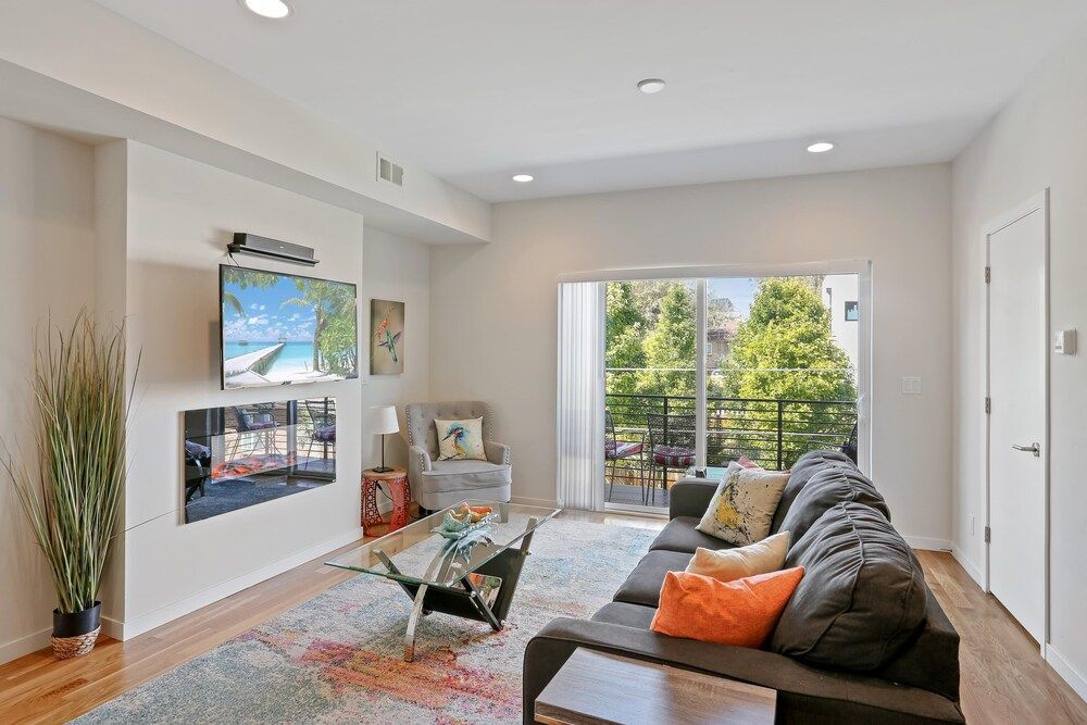 Rooftop Townhome Walk to Sloan s Lake & Stadium - photo 19