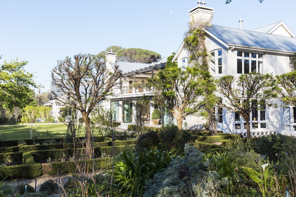 Arambrook Boutique Hotel — 4-Star Luxury Hotel in Cape Town, South Africa