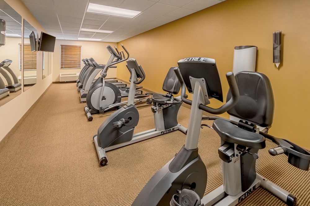 Landmark Suites - photo 20