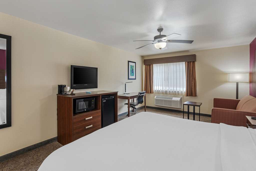 Best Western Pineywoods Inn - photo 16
