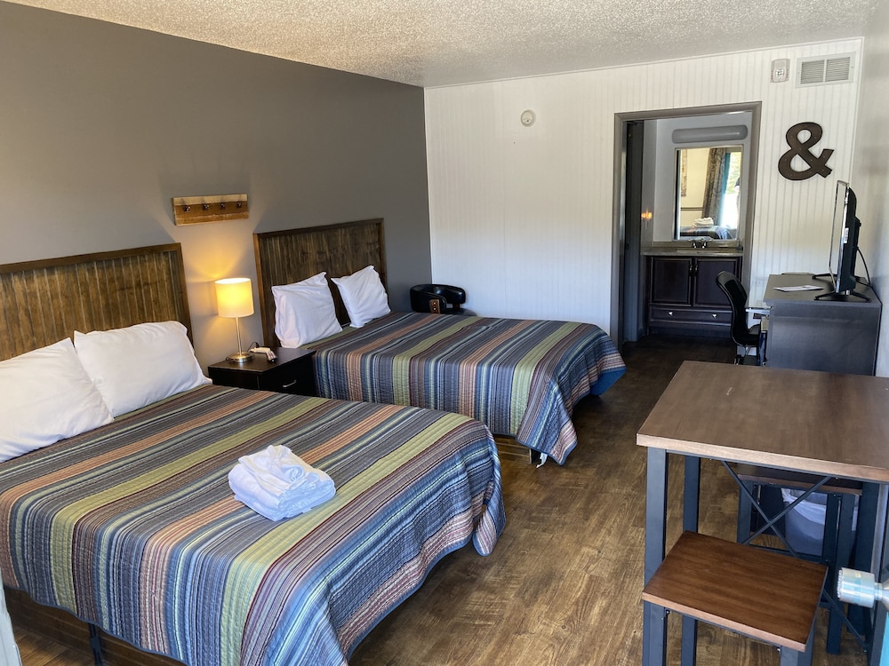 Blue Ridge Rustic Inn - photo 8