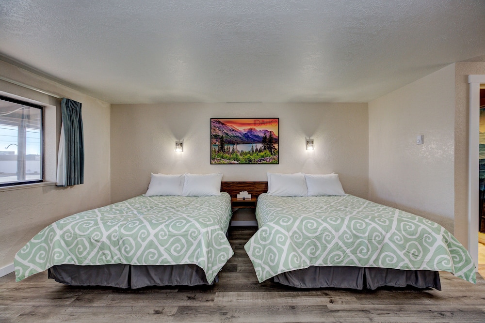 Weiser Motel & RV Park - photo 7