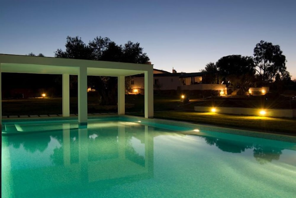 Horta da Coutada — 4-Star Luxury Hotel in Reguengos De Monsaraz, Portugal