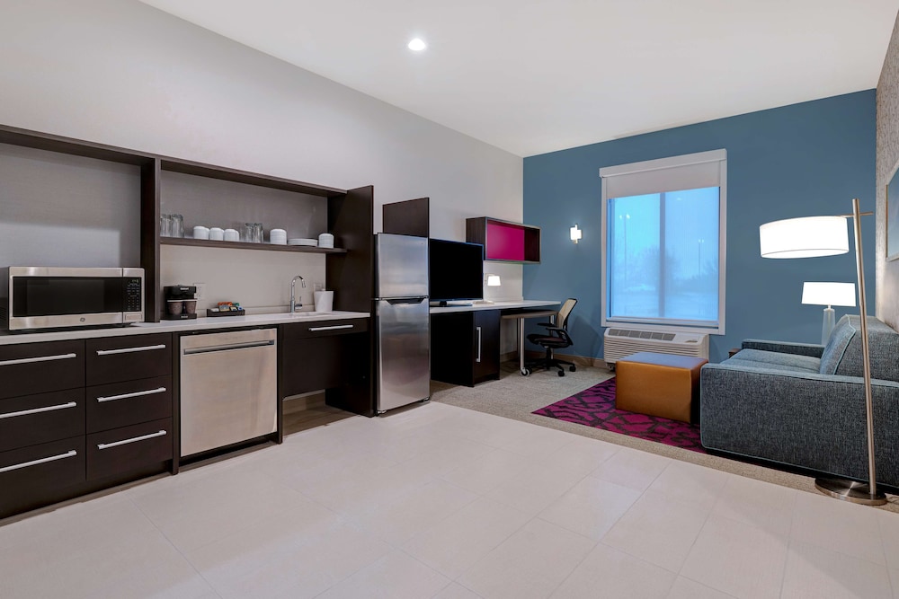Home2 Suites by Hilton Redding - photo 14