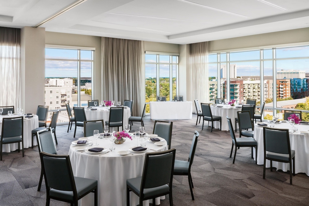 AC Hotel by Marriott Raleigh Downtown - photo 27